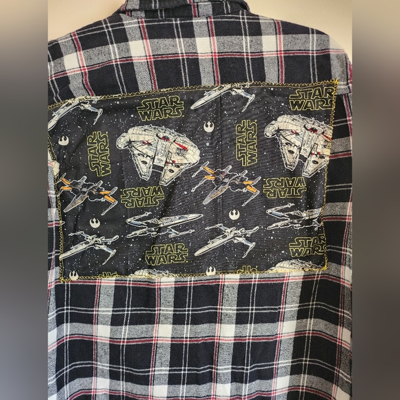 Women's Upcycled Plaid StarWars Button Down Long Sleeve Shirt Size Large - Picture 5 of 6